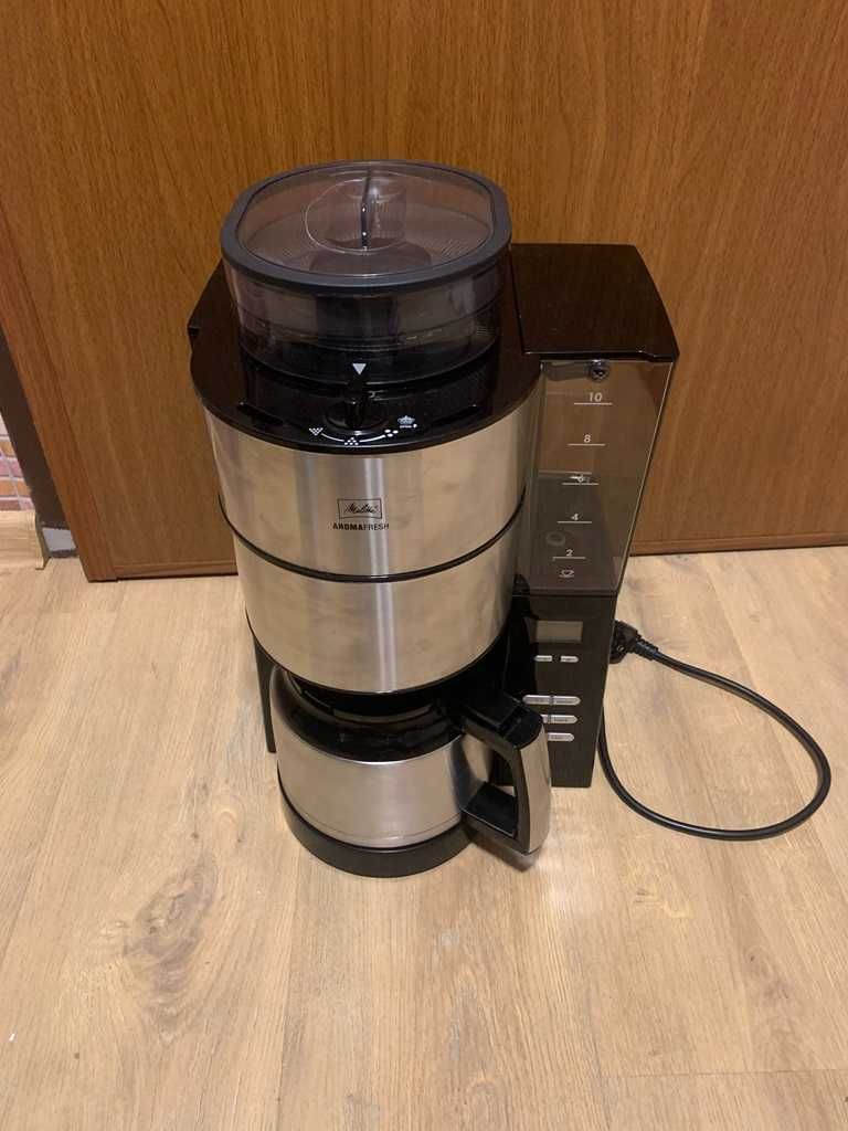 Кафемашина Melitta AromaFresh 1000W с мелница и цифров екран