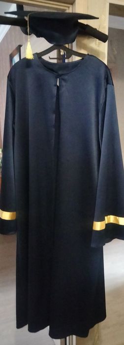 Продам мантию выпускника                     .