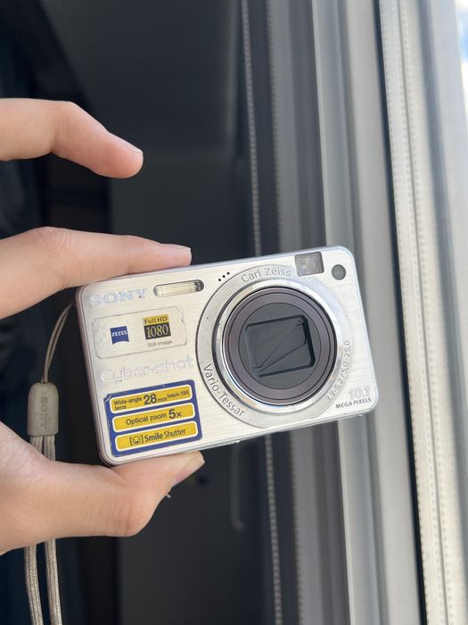 Винтажный фотоаппарат Sony Cyber-Shot W170