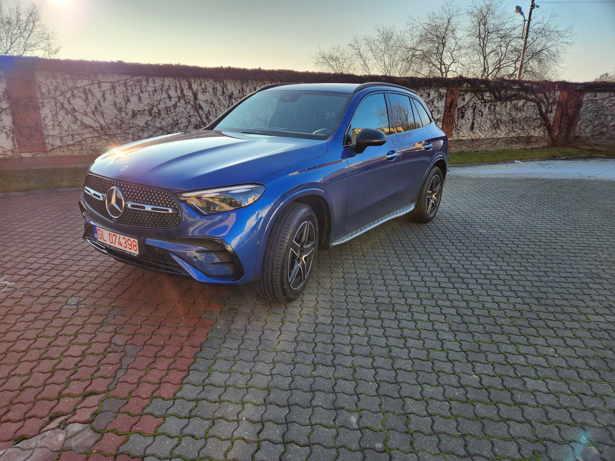 Mercedes-Benz GLC 300 4Matic 9G-TRONIC AMG Line Premium