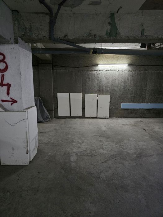 Închiriez loc de parcare în garaj cartier Compozitori