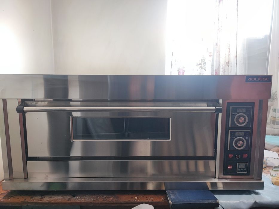 Жарочный шкаф Aoliege. Духовка