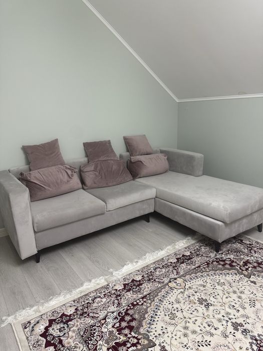 продам диван угловой