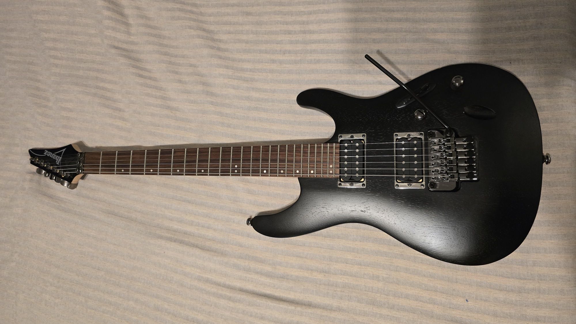 Chitara electrica Ibanez S520-WK, stare excelenta
