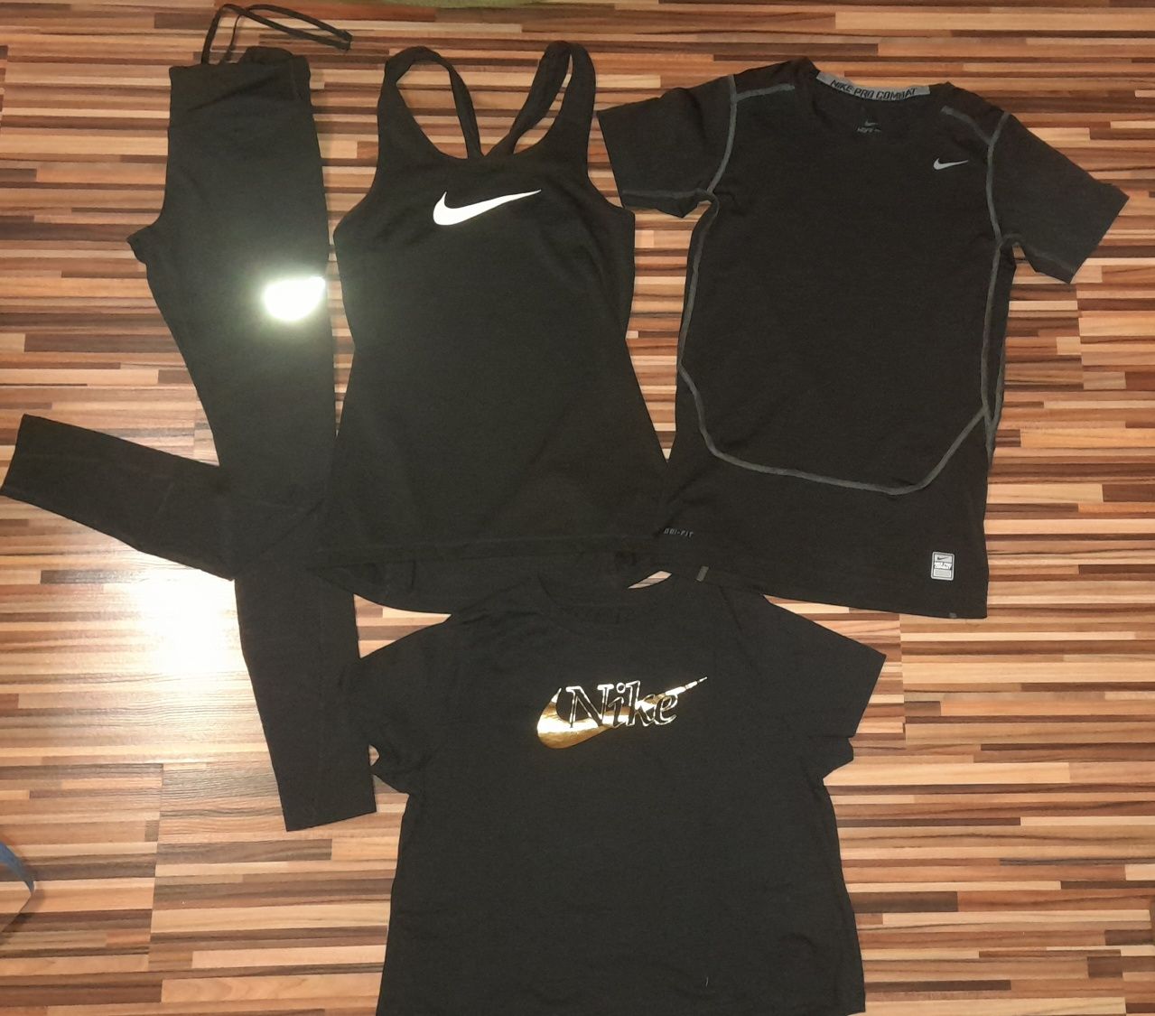 (XS) Nike оригинални клин,топ, тениска