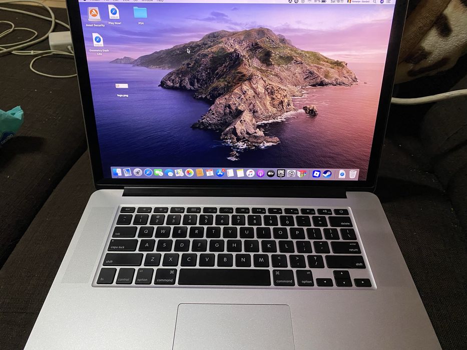 Vand/schimb laptop mackbook pro anul 2013
