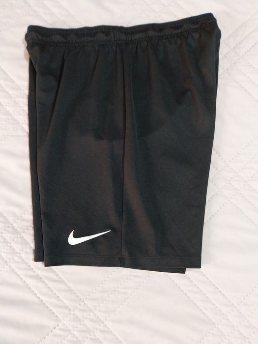 Найк Dri-fit футбони къси панталони