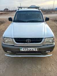 Toyota Hilux пикап