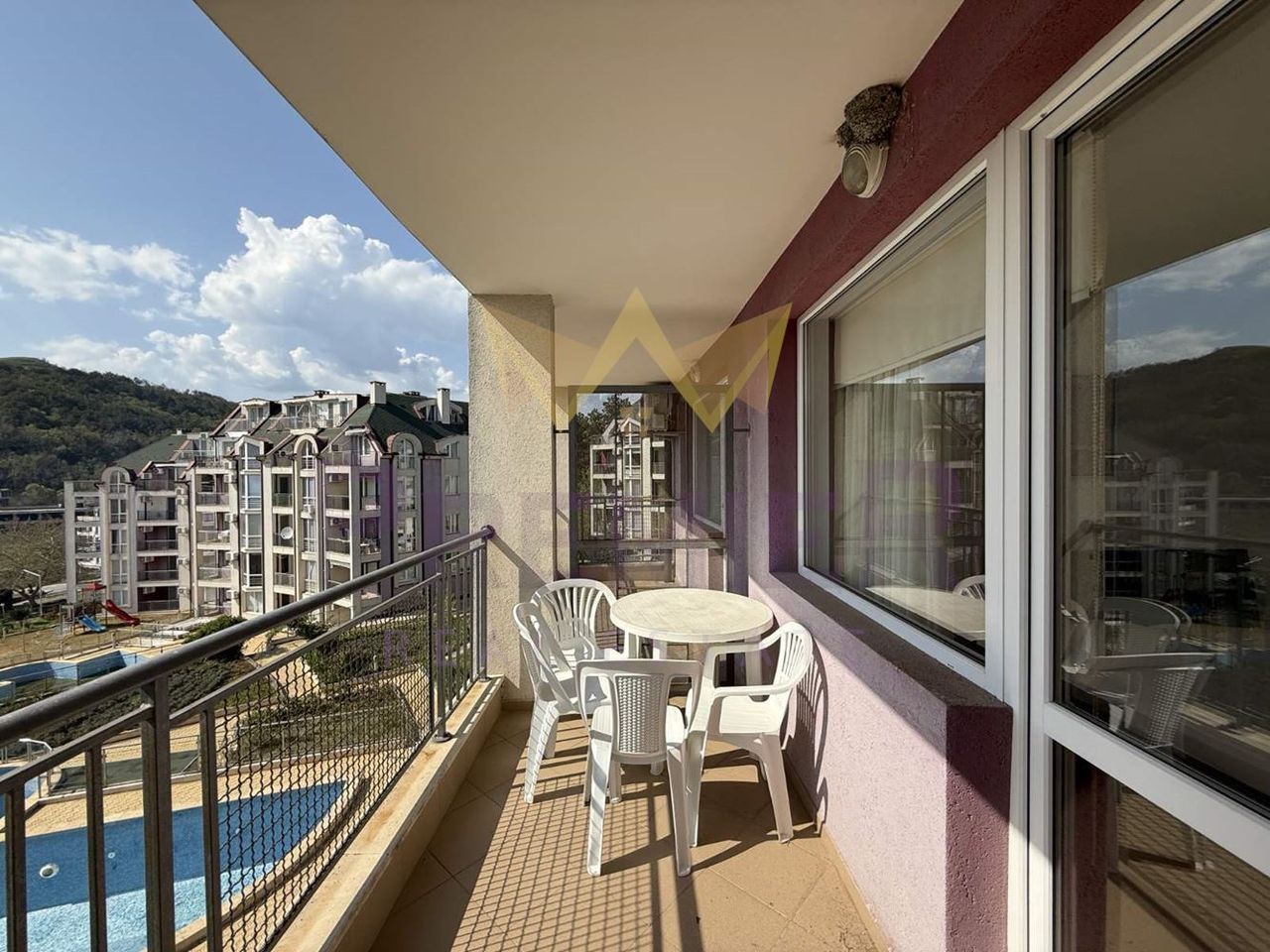 Продава се Тристаен апартамент в Каварна - 112 кв.м за 643 €/кв.м - Снимка #4