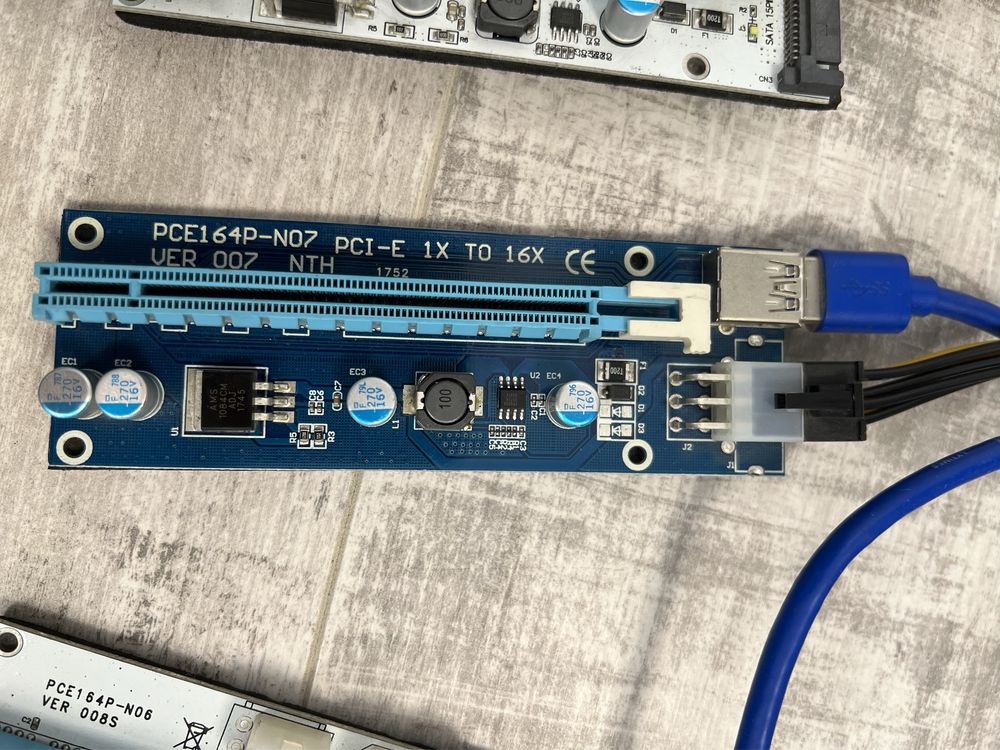 Risere mining V008S PCI Express 1X - 16X, USB 3.0, SATA/Molex/6 Pin