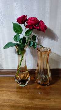 Чешские вазы из цветного стекла.