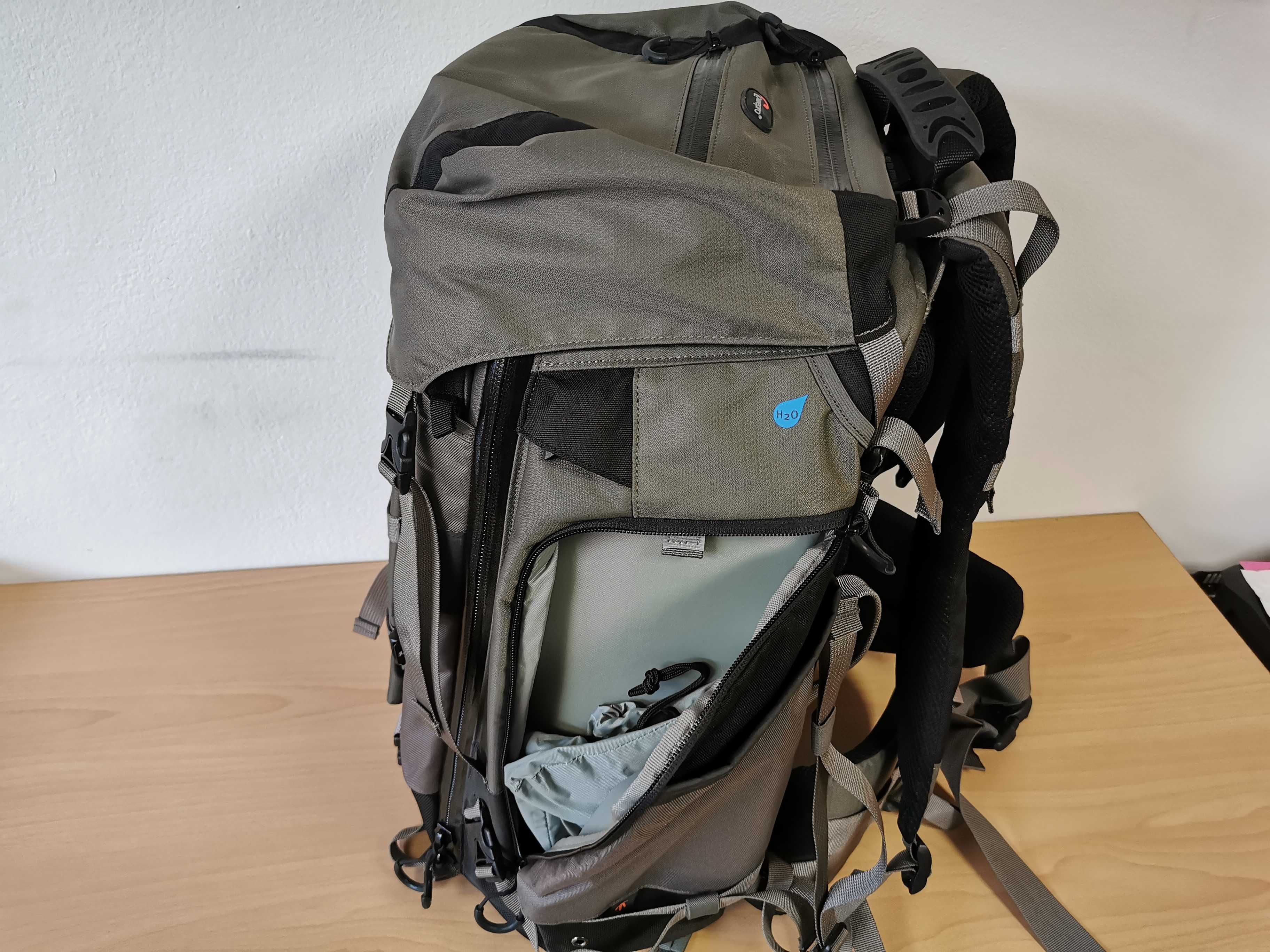 Lowepro Pro Trekker 400 AW фотографска раница за експедиции (трекинг)