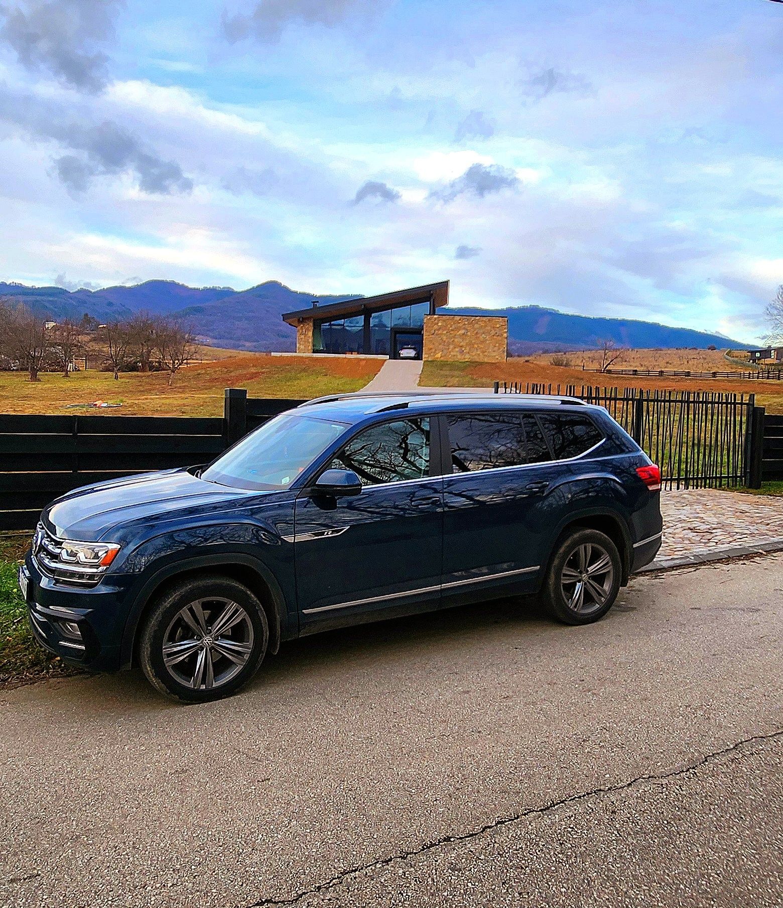 Vw Atlas SEL R-line Volkswagen Атлас Джип 4x4 7 местен