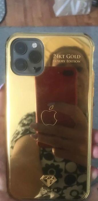 Husa iphone 11 pro max placata aur 24k
