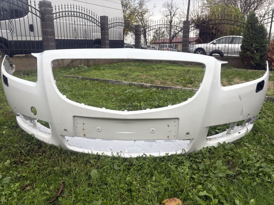 Предна броня за Опел Инсигниа / Opel Insignia A  2009 - 2012