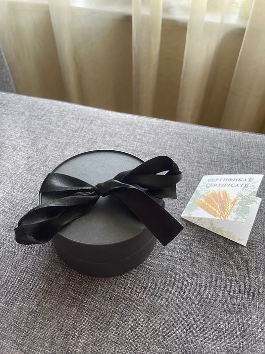 Позлатено Бижу- брошка за чудесен подарък