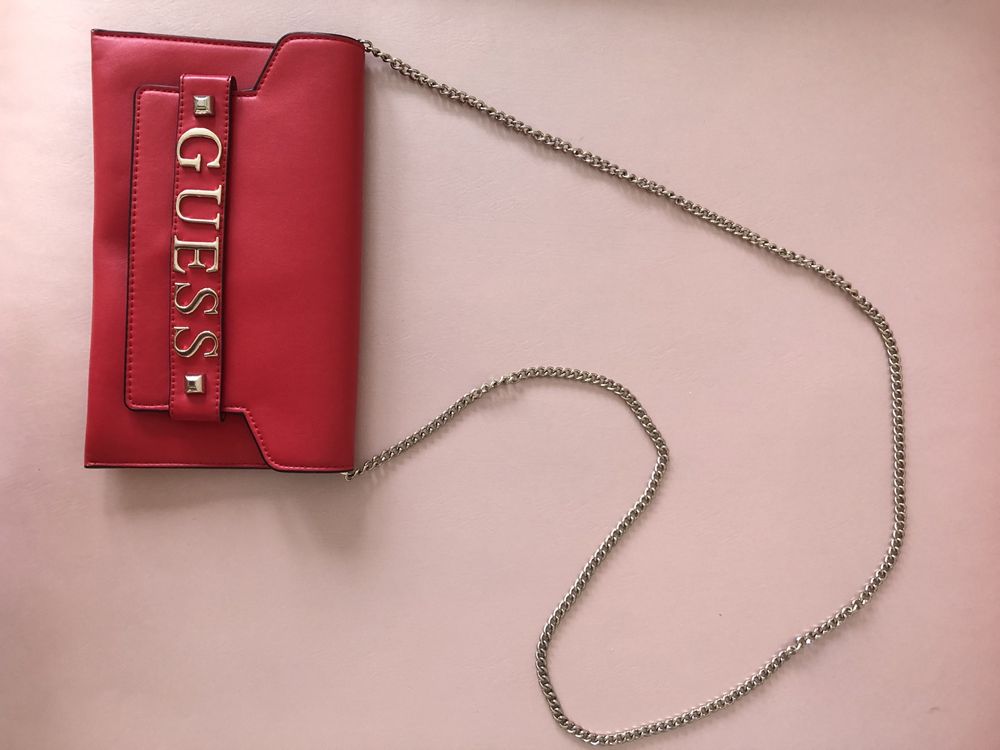 Продаётся сумка Guess. Оригинал