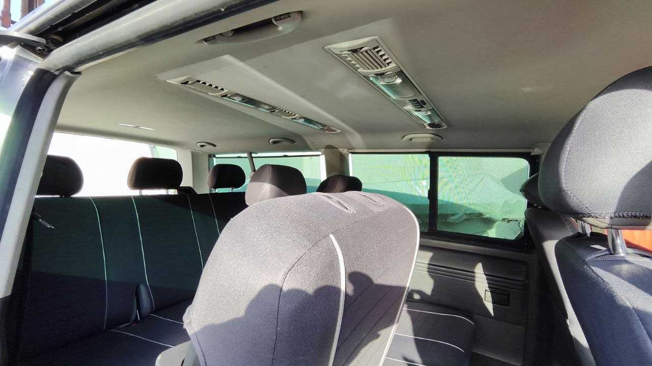 VW Caravella automatic