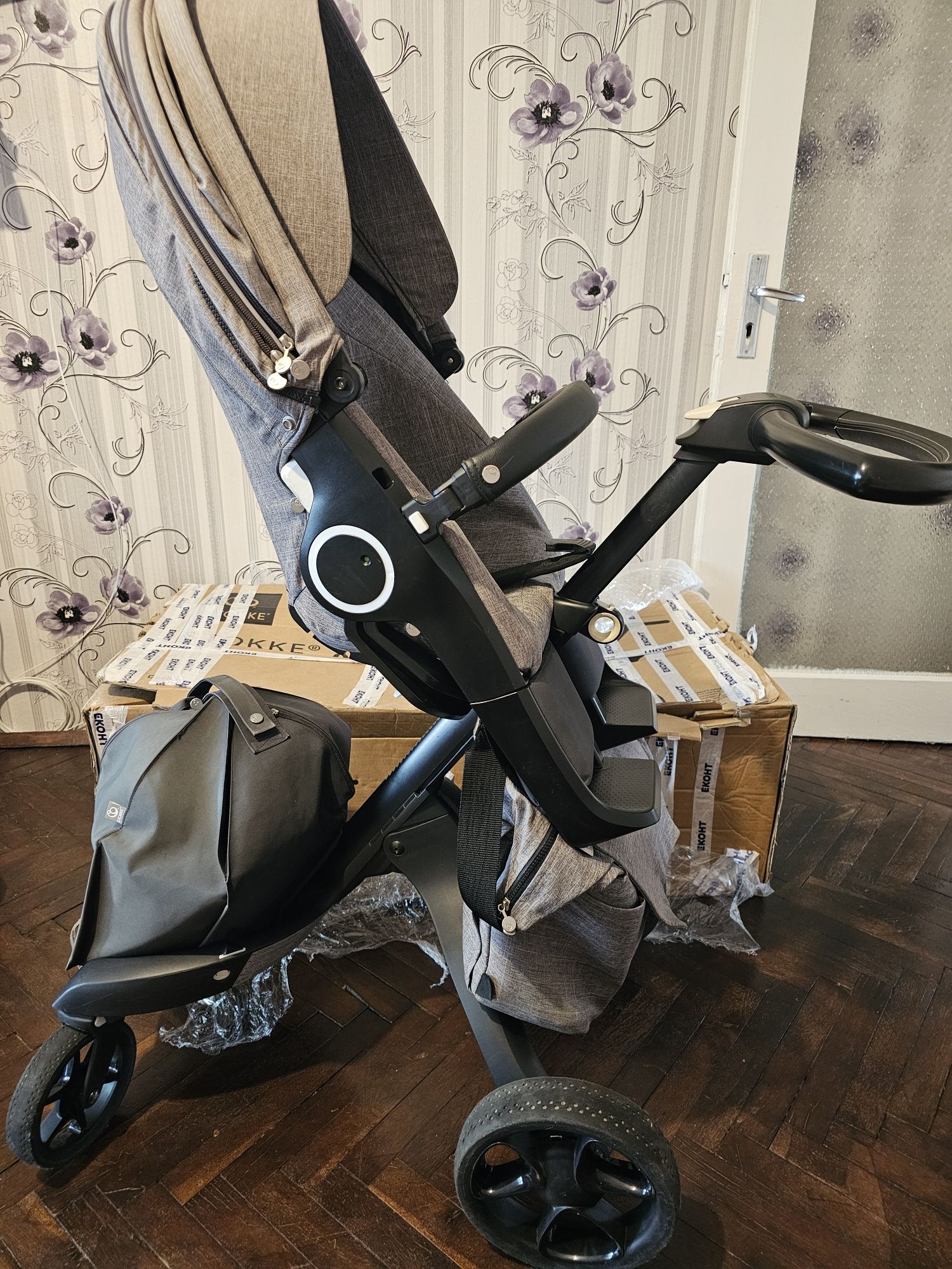Бебешка количка Stoke xplore V6