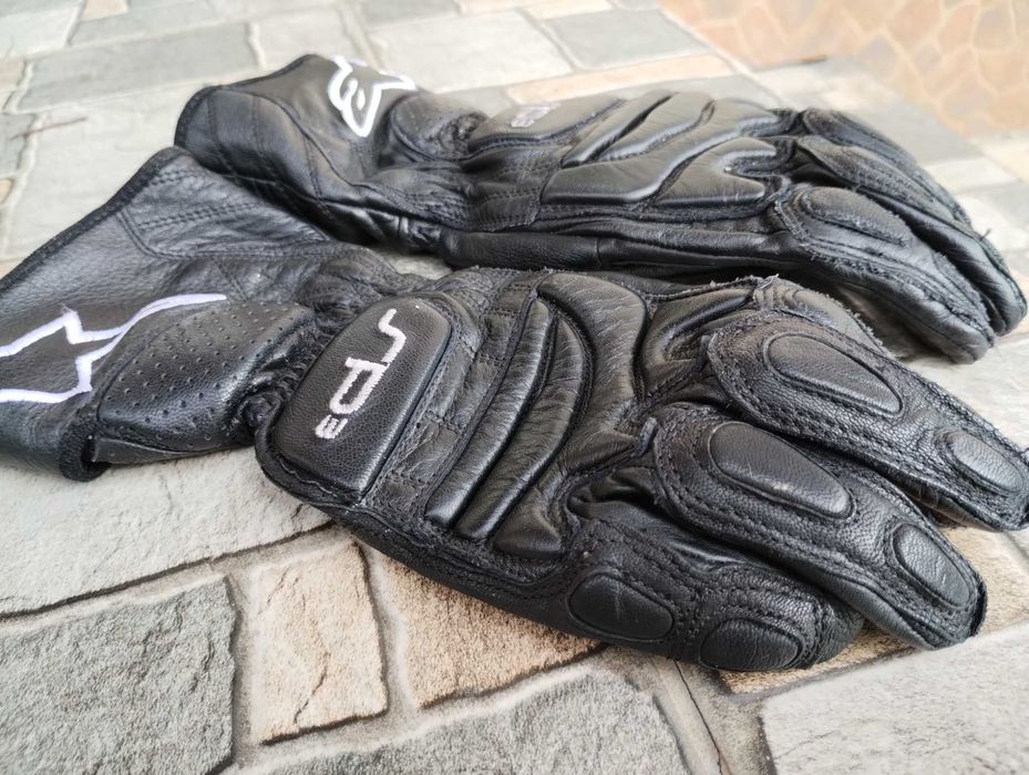 Manusi moto piele KSK Pasadena Gloves si Alpinestars Stella SP-3