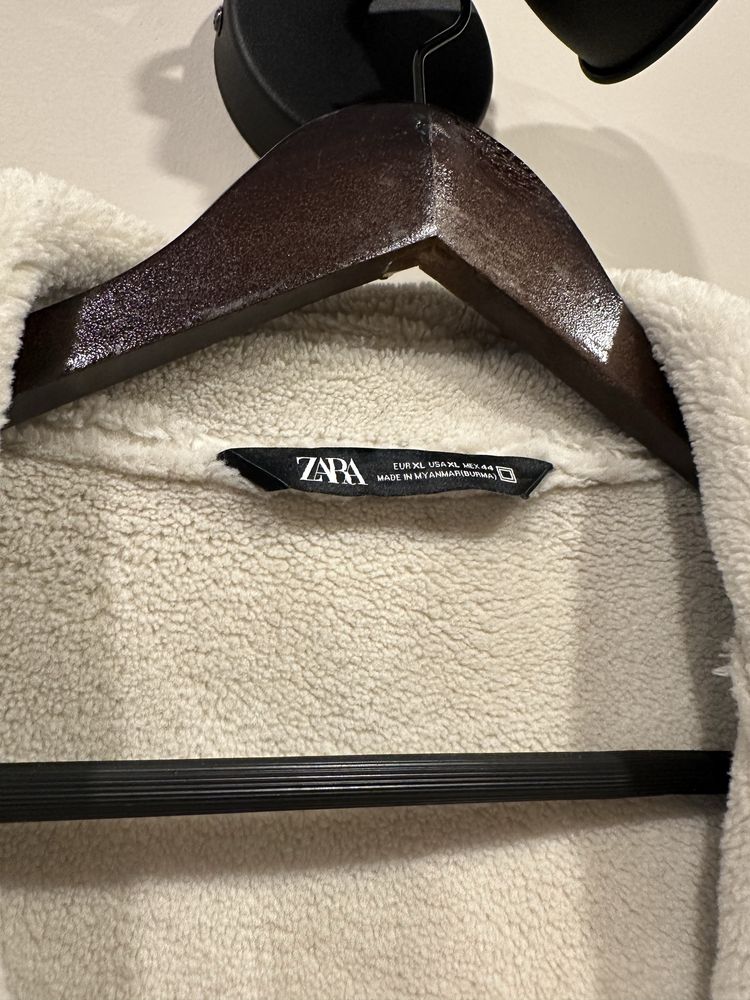 Мъжко зимно яке ZARA – велурено с каракул