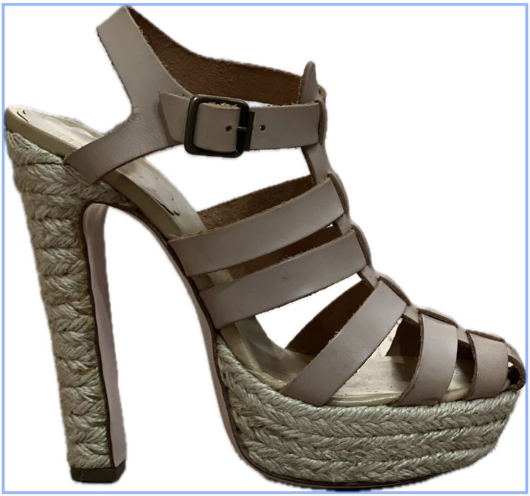 VALENTINO босоножки, чистая кожа, оттенок пыльный розовый, на платформ