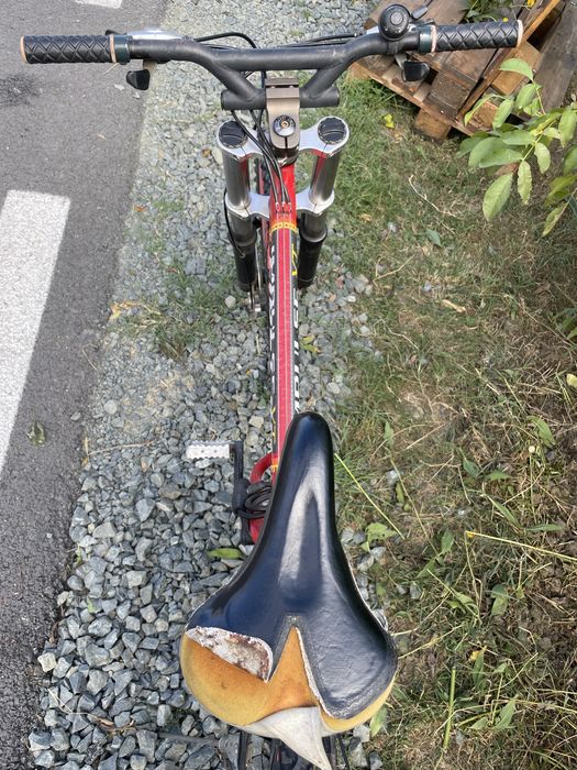Bicicleta suspensie
