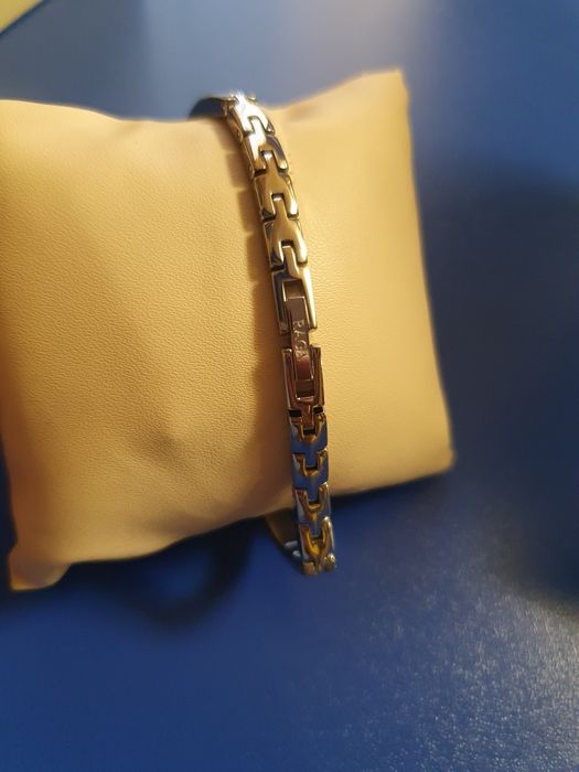 Ceas extrem de finut, nou-nouț, culoare albastra