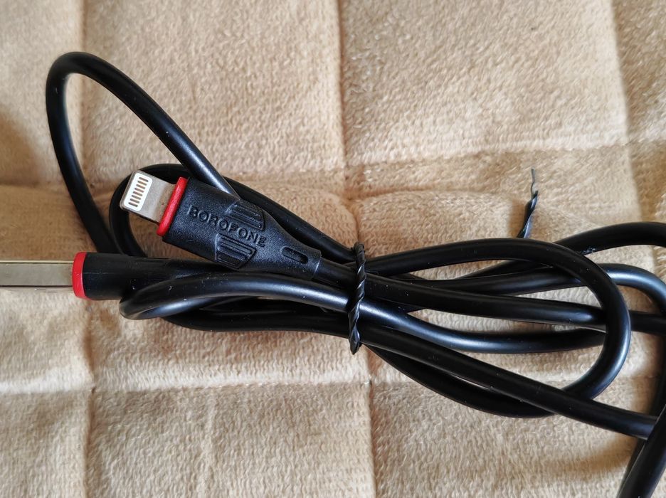 Cabluri Lightning iPhone. Stare foarte bună