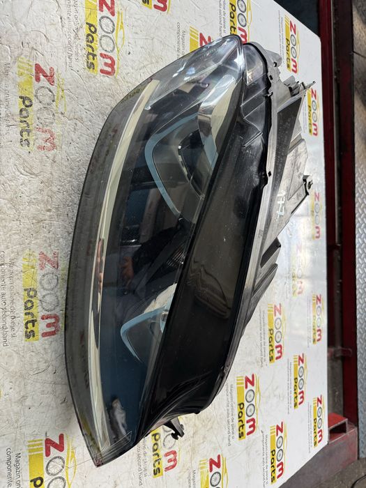 Far dreapta bi-xenon led VW Golf 7
