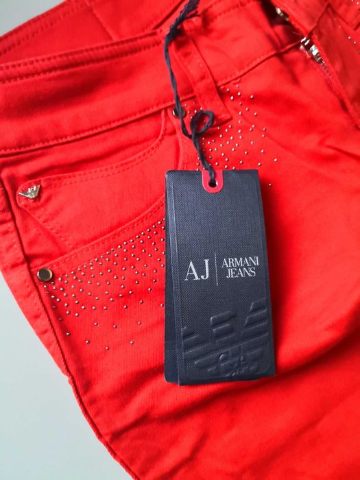 Armani нови дънки