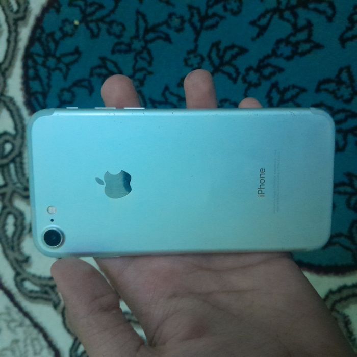 Iphone 7 sotiladi