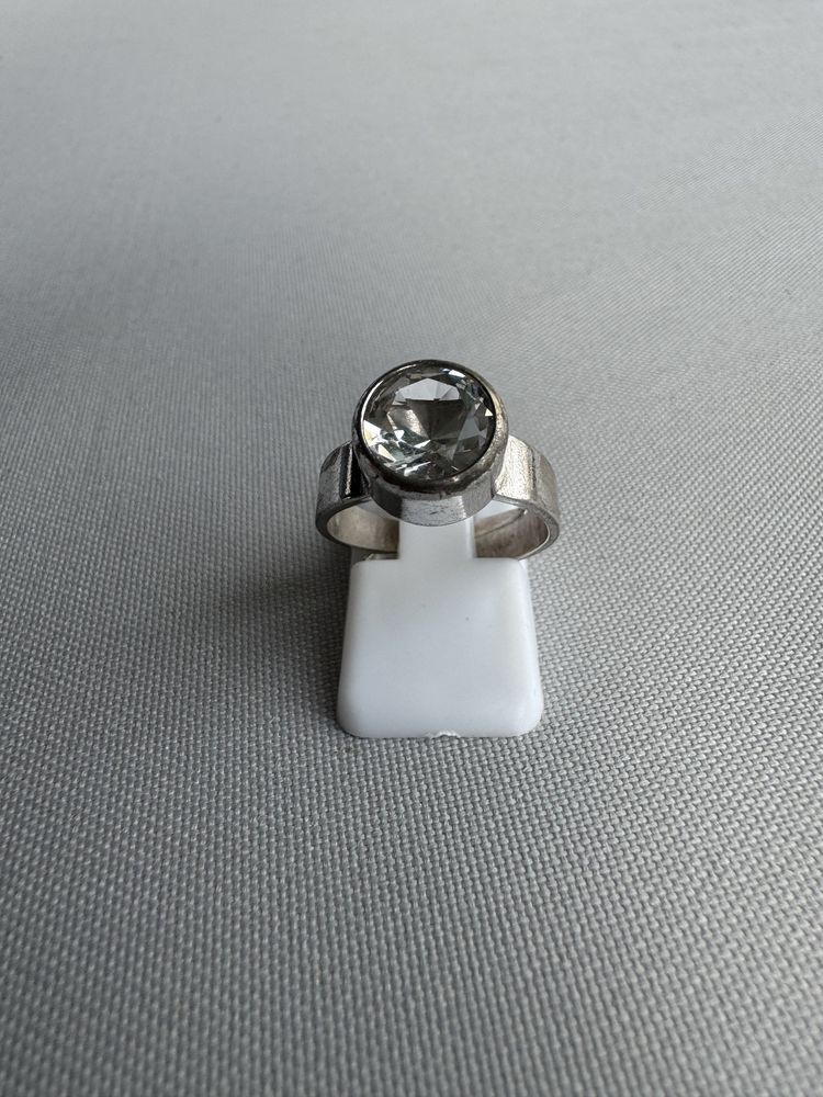 Inel din argint si cubic zirconia