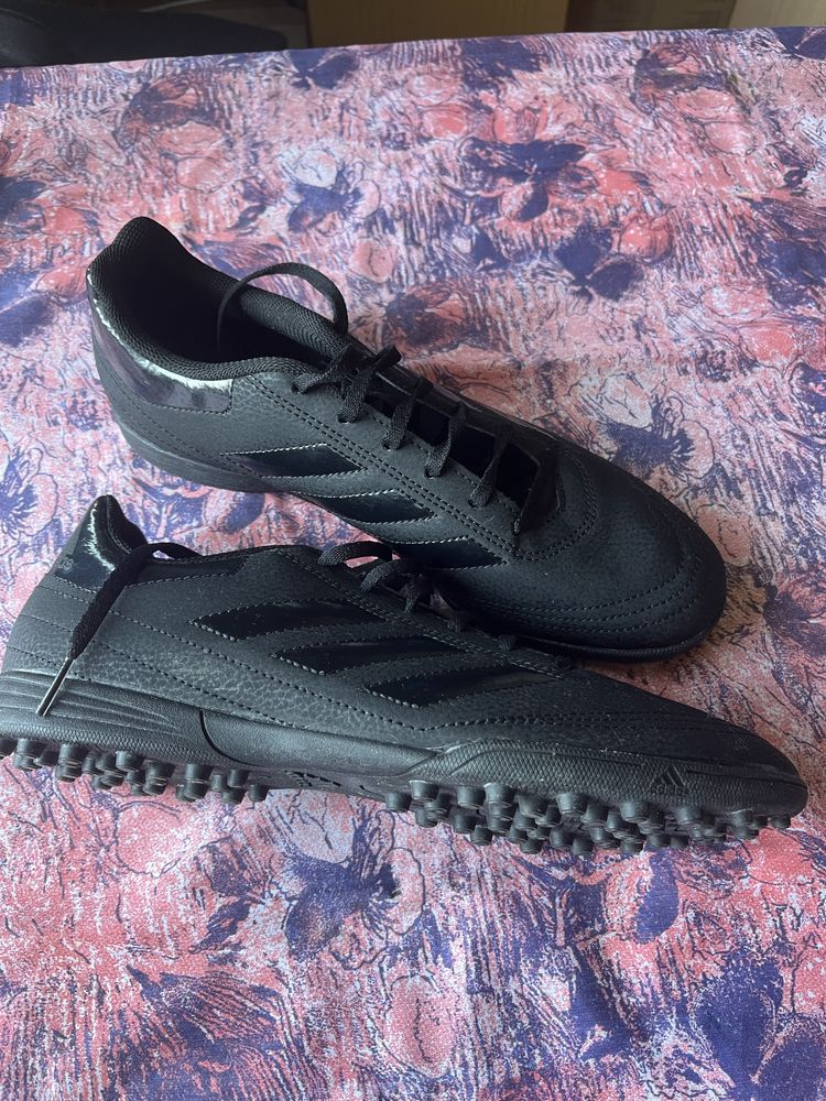 Футболни стоножки adidas goletto VI tf