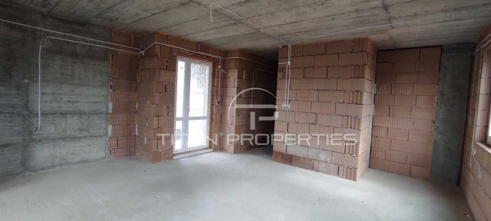 Продава се Тристаен апартамент в Пловдив, Южен - 98 кв.м за 1460 €/кв.м - Снимка #2