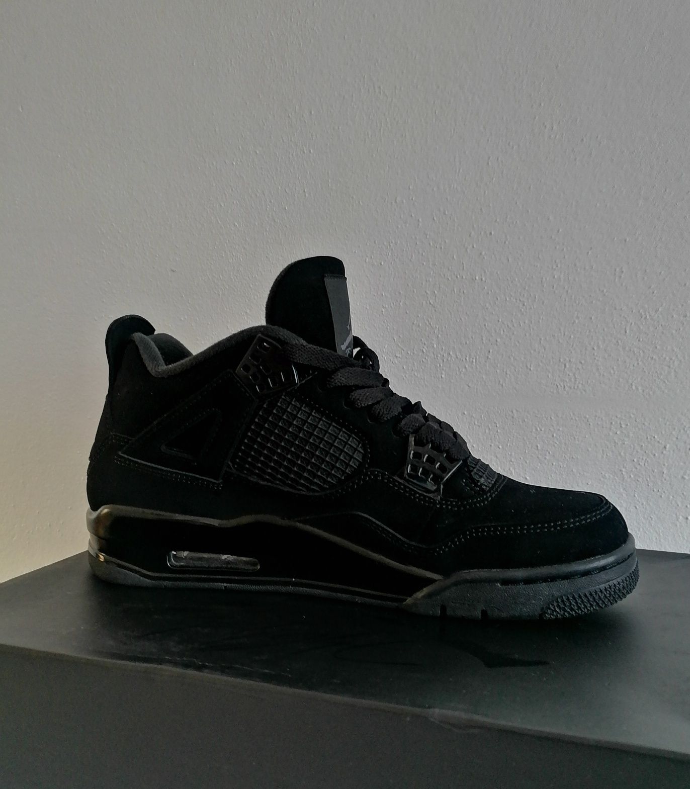 Jordan 4 black cat