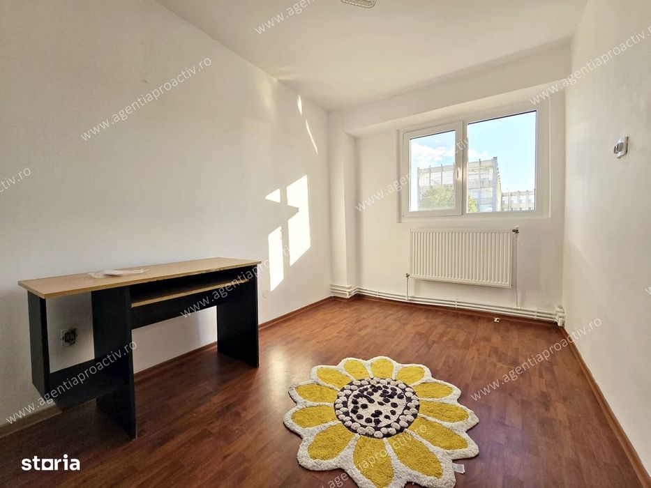 Apartament cu 4 camere, vedere spre Dunăre
