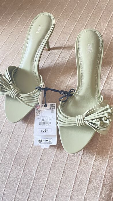 Чехлички от Зара