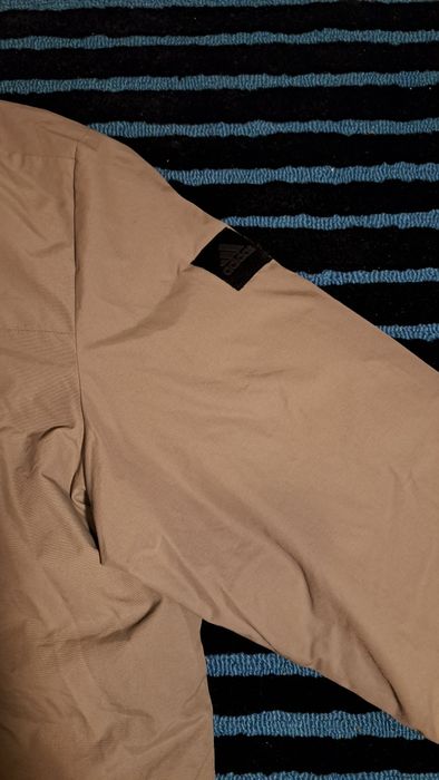 Vând geaca Adidas mărimea XL