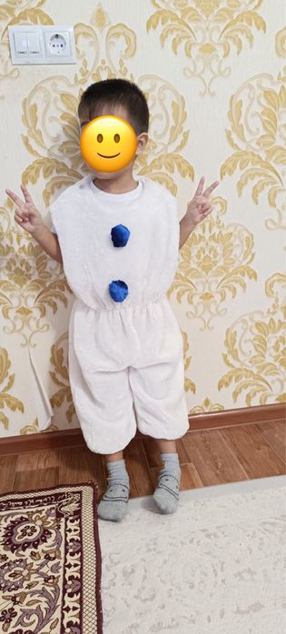 Новогодний костюм снеговика