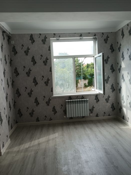 Srochno 2xonalik evroremont uy sotiladi 62000 Sergeli 1- bekat. 2/2/12