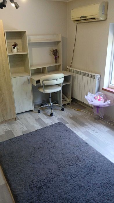 Primesc in gazda,la vila ,o persoana