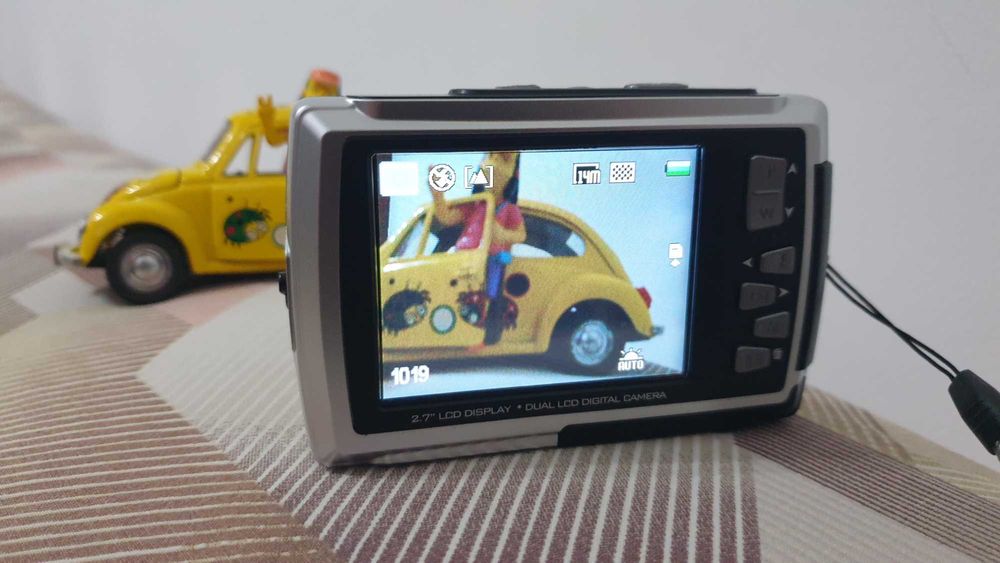 фотоапарат MAGINON Splash 80 с два дисплея