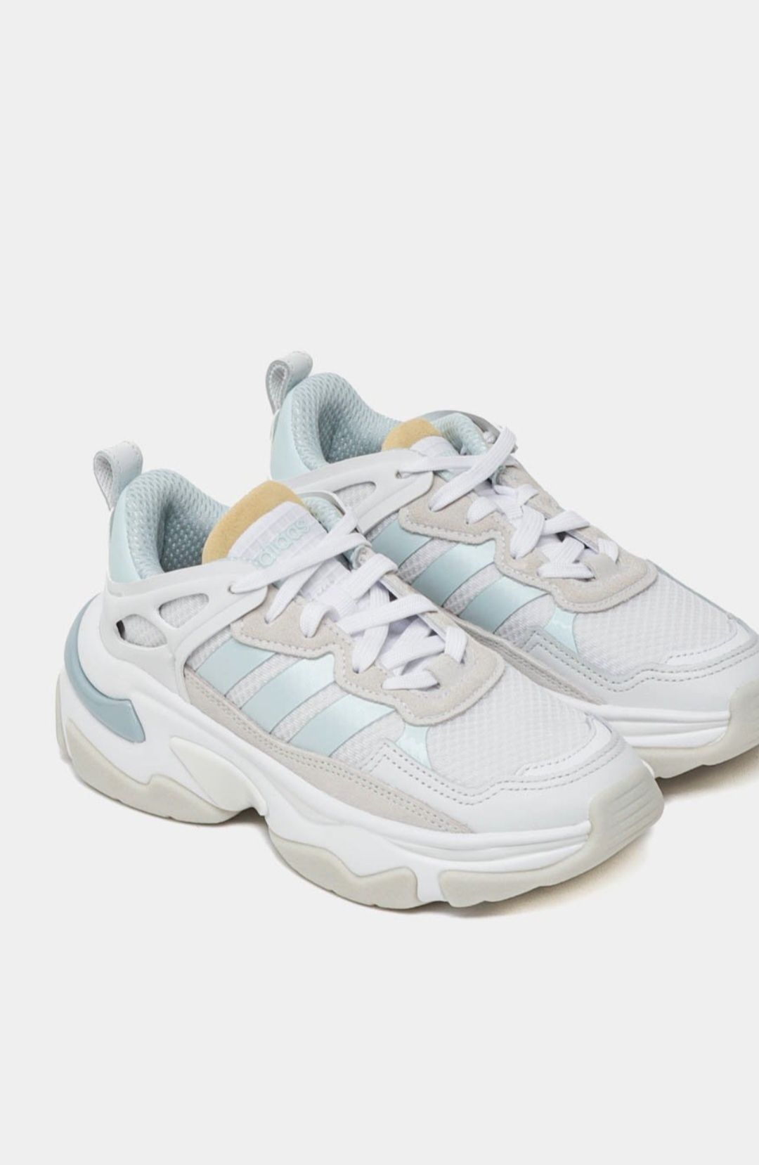 Adidas кроссовка