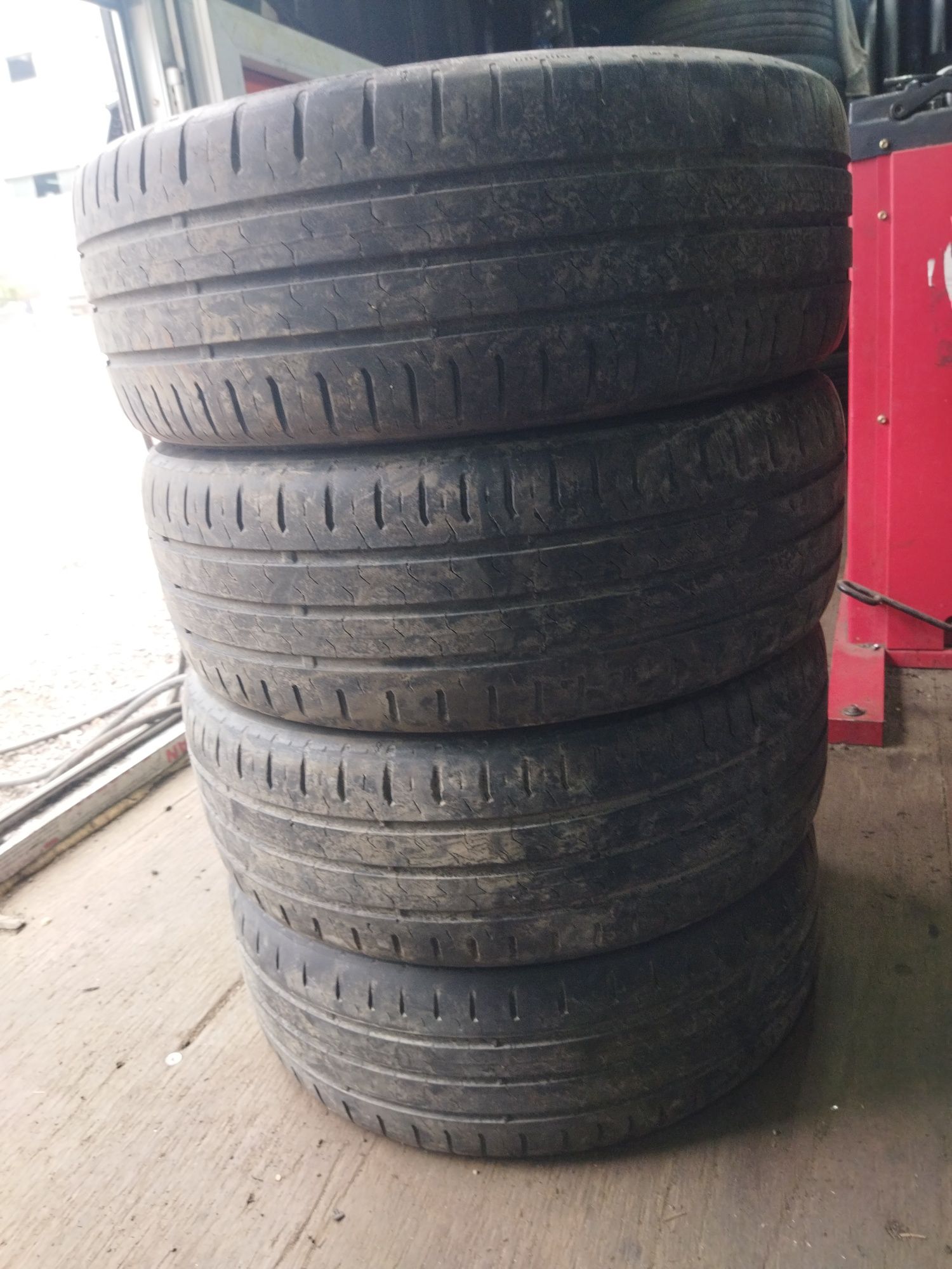 Продам комплект шины на R15