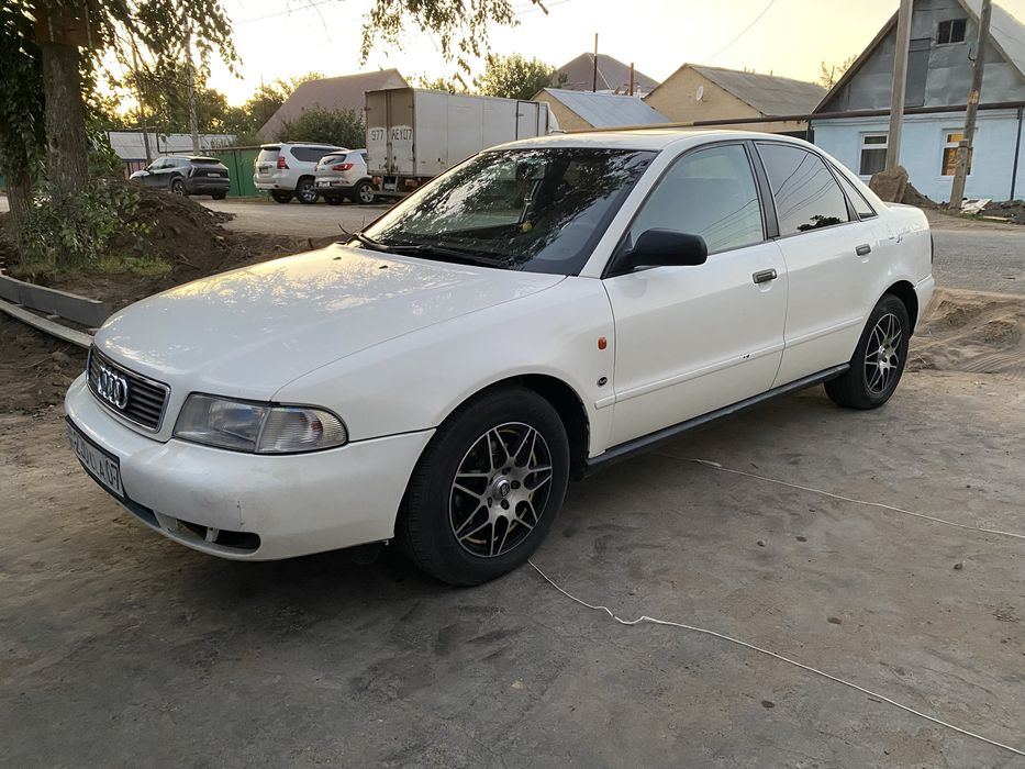 Продам машину.