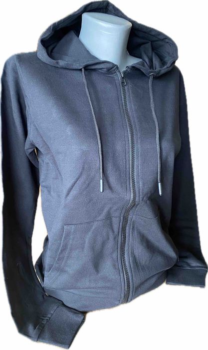 На едро!Дамски горници с цип и джобове 10 лв  (6 бр в серия S,M,L,XL)