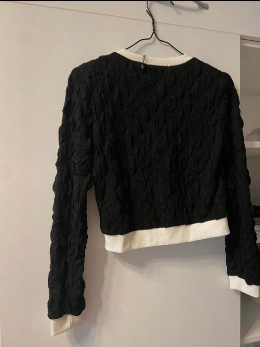 Pulover Alexandra Neel