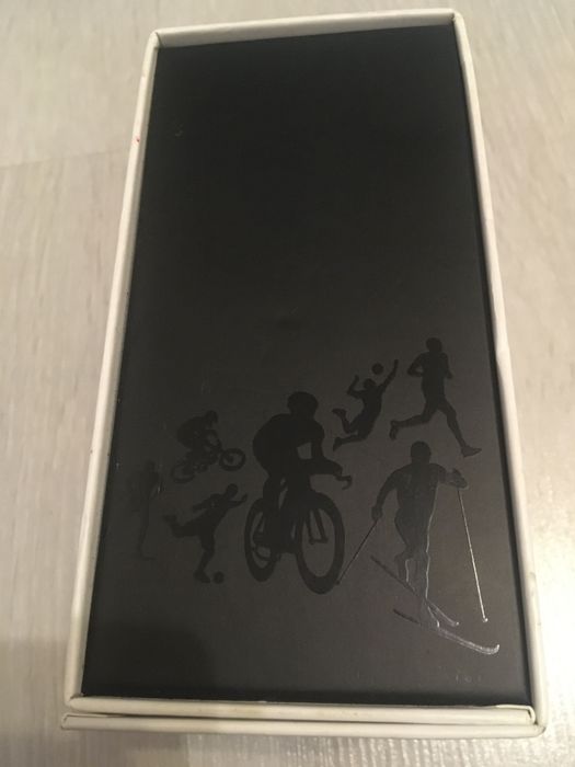 Vind ceas Polar V800 si centura puls sigilata.Fb.p sportivi.Stare nou.