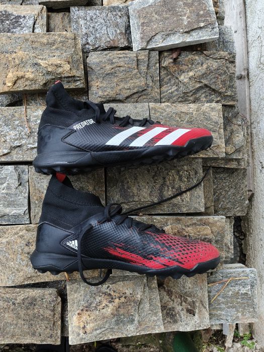 Футболни стоножки Адидас Предстоят 41.5
